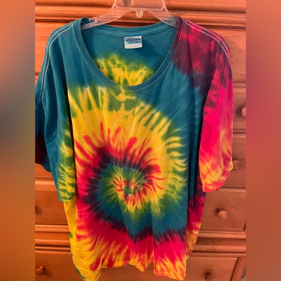 Man’s Hanes Tie Dye Heavyweight Tee - Picture 1 of 6